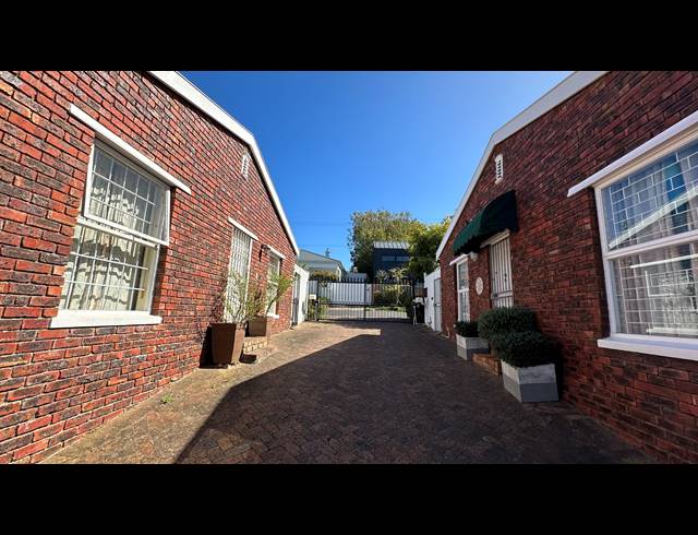 3 BEDROOM FREEHOLD FOR SALE IN WYNBERG UPPER